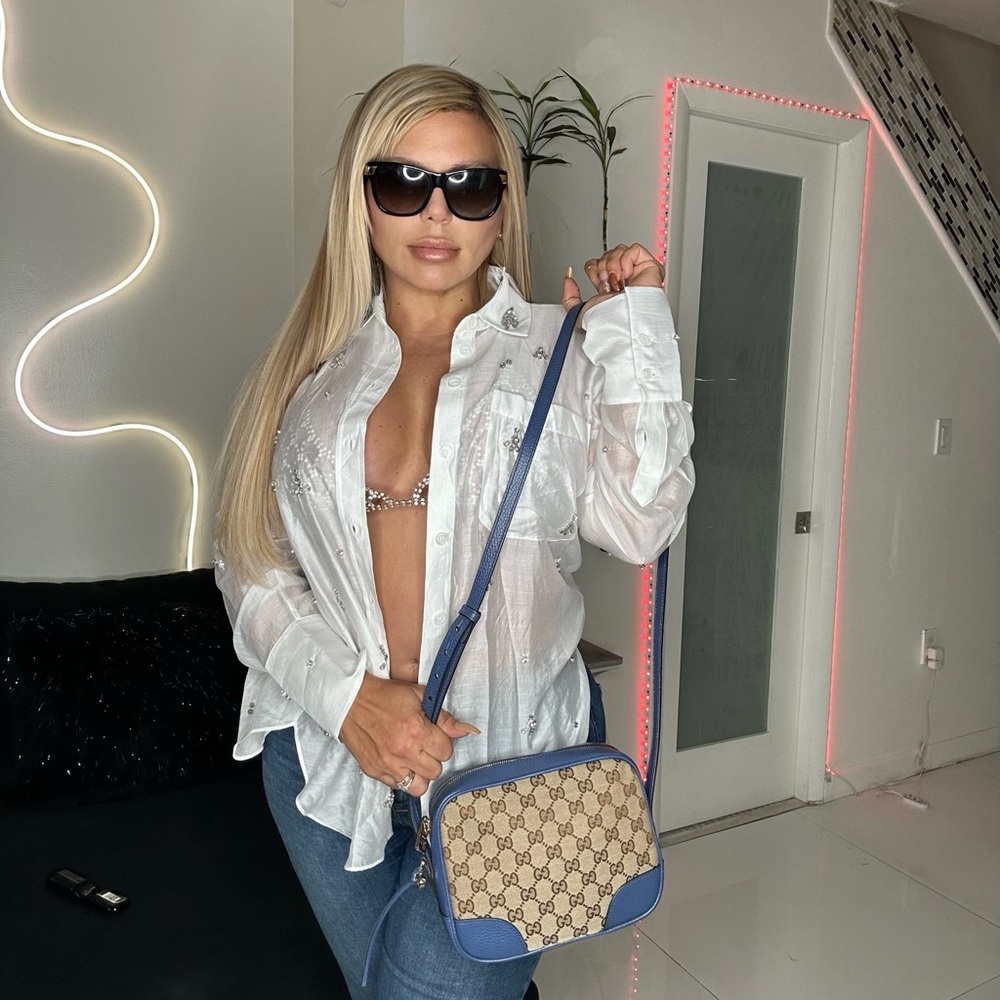 🩵💛 Authentic NWT 💛 Gucci Guccissima Bree Crossbody Bag in Blue 💛🩵